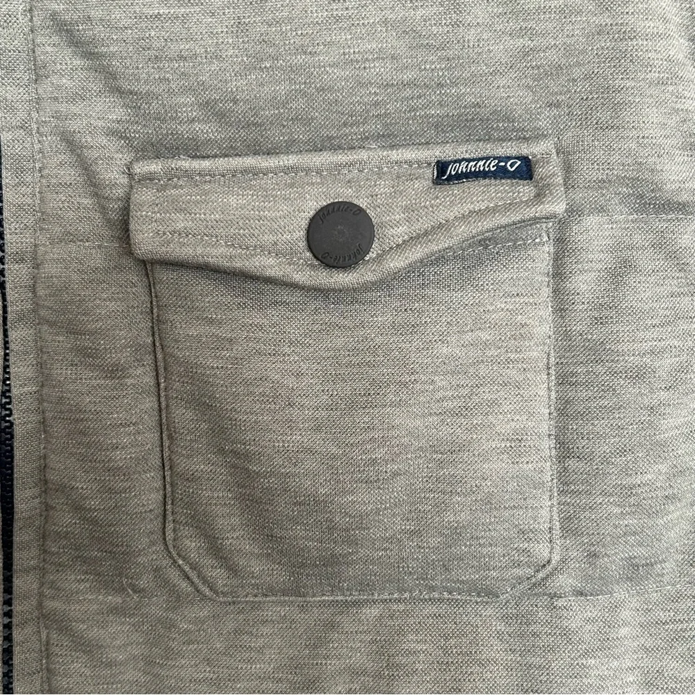 johnnie-O Surfer Logo Vest Men’s Medium Gray Quilted Zip-Up Coastal Insulated‎